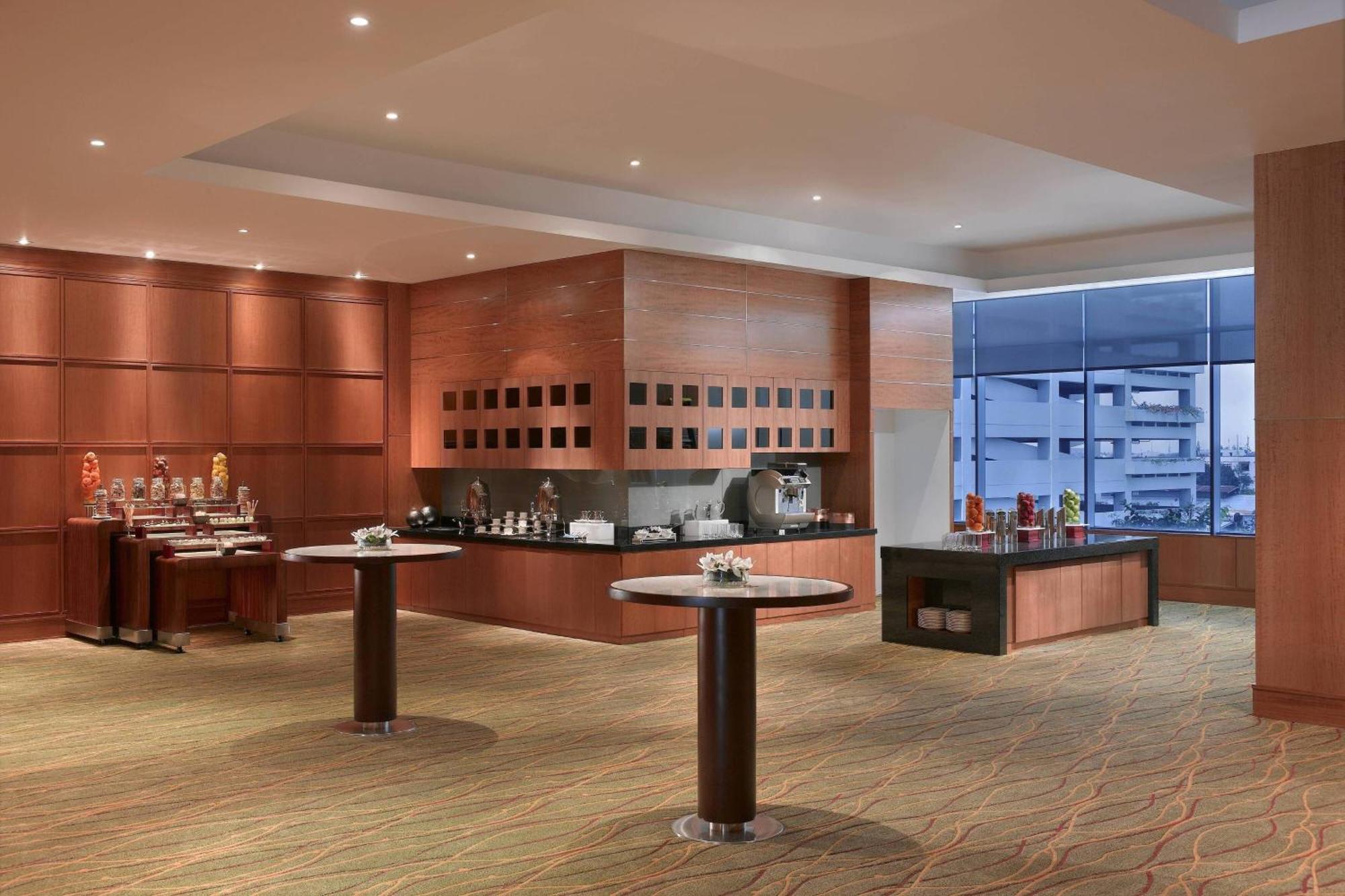 Jw Marriott Hotel Medan Restaurante foto